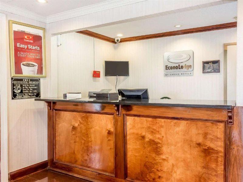 Red Carpet Inn Philadelphia Airport Lester Экстерьер фото