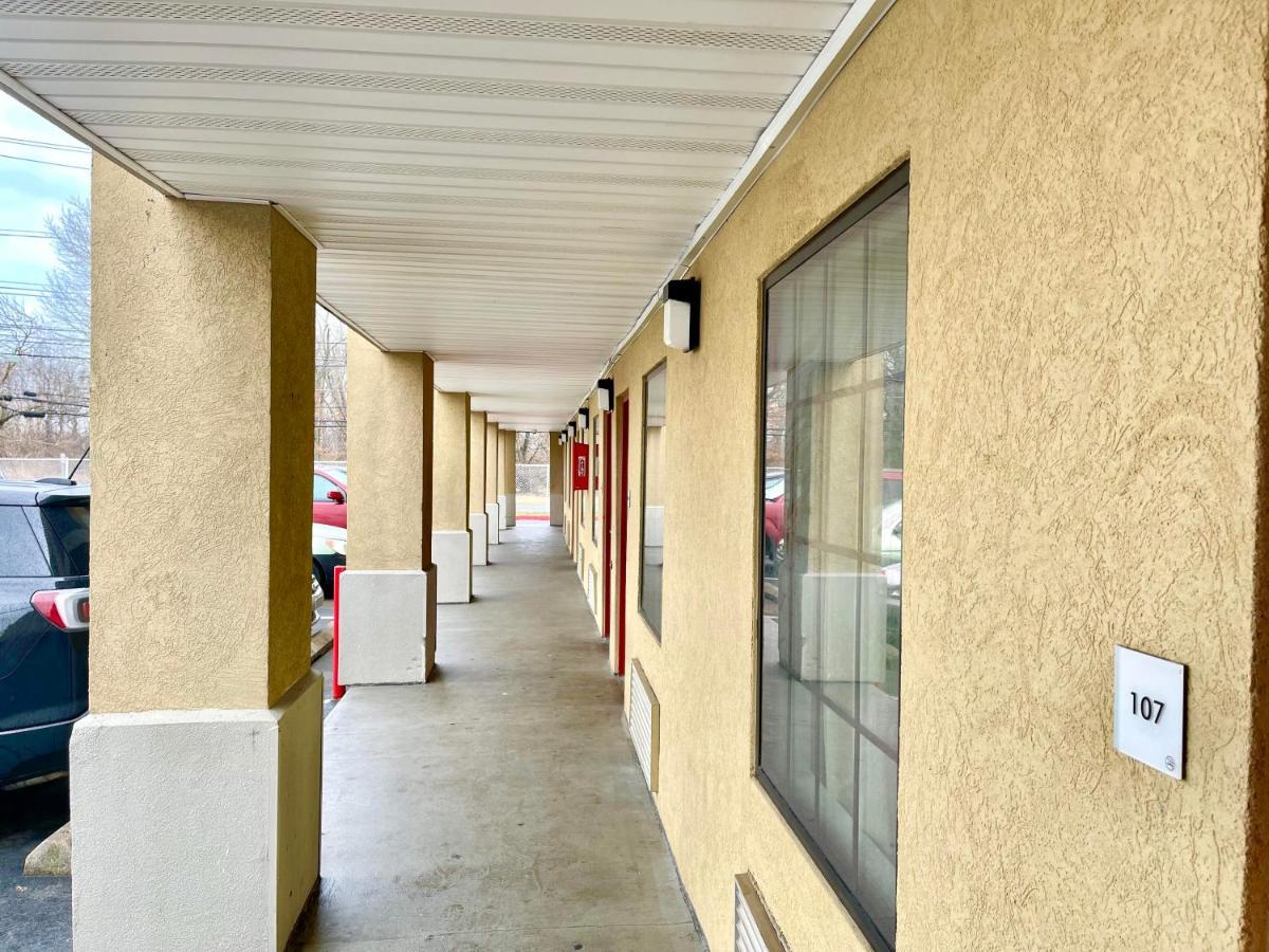 Red Carpet Inn Philadelphia Airport Lester Экстерьер фото