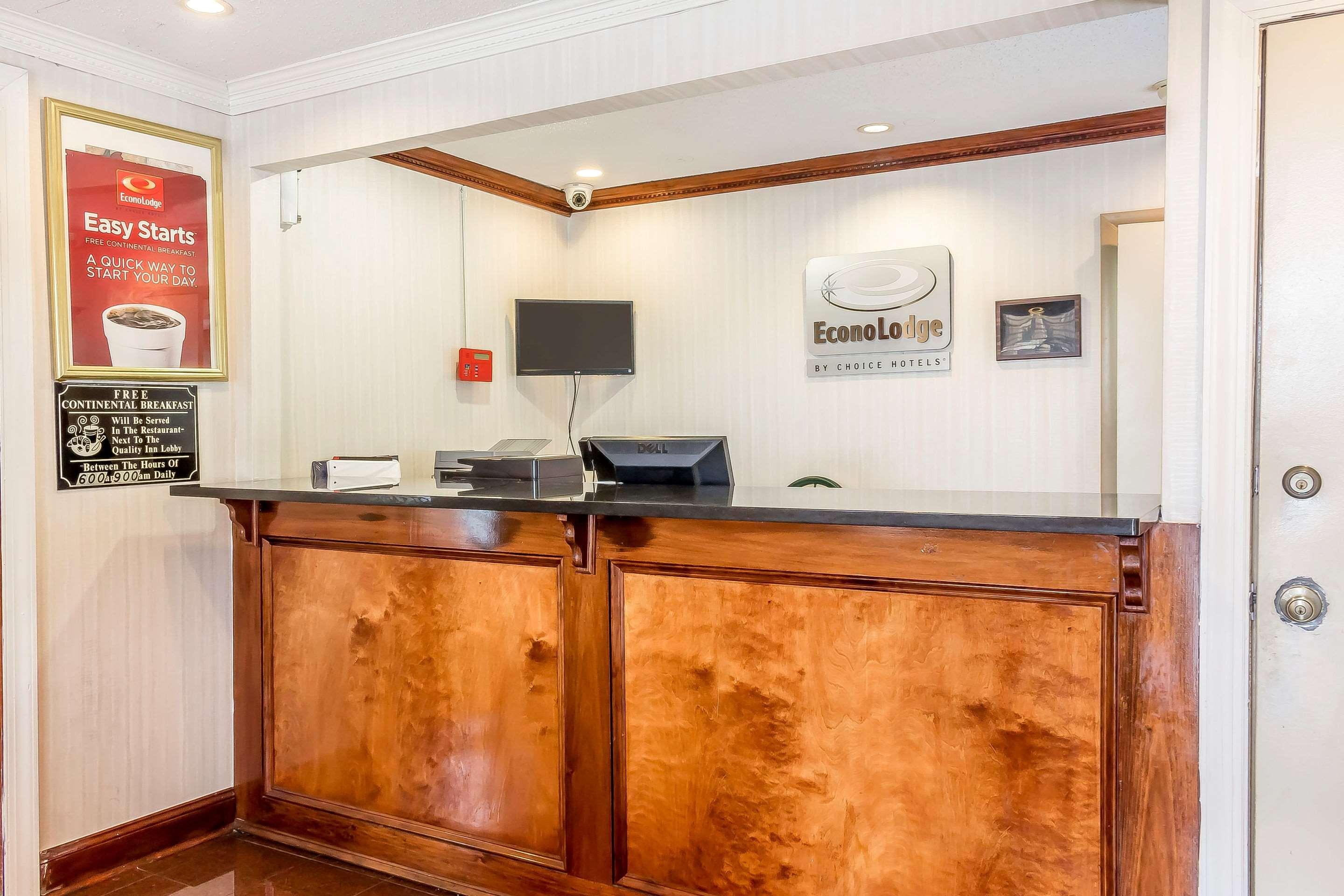 Red Carpet Inn Philadelphia Airport Lester Экстерьер фото
